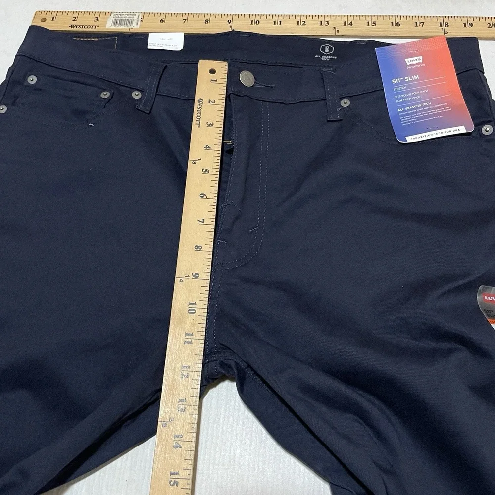New Levi's 511 Slim Pants Mens 38 X 30 Navy Blue All Seasons Tech Stretch Chinos